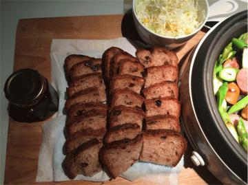 まかない２（定番クルミとレーズン）